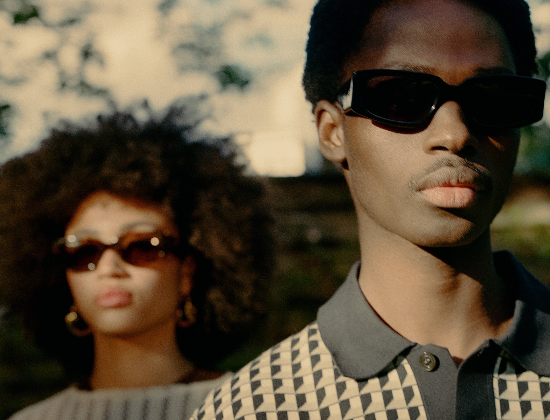 Sunglasses | KIMEZE | Unisex Luxury Eyewear display picture 2